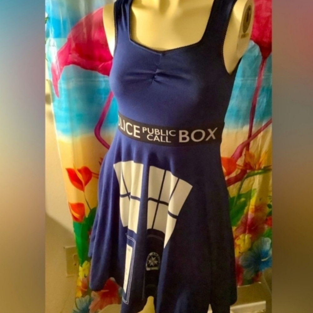 BBC Hot Topic Dr Who knee length sleeveless dress Women's size Small